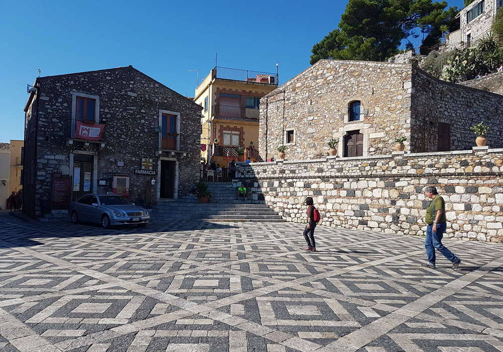 castelmola S. antonio square