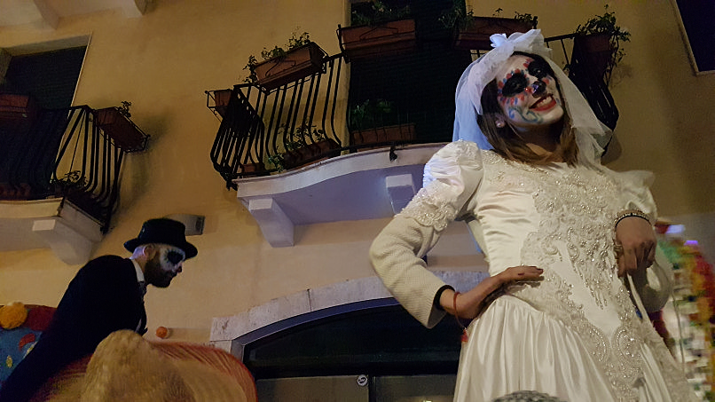 taormina carnevale 2019 membro di i teschi messicani