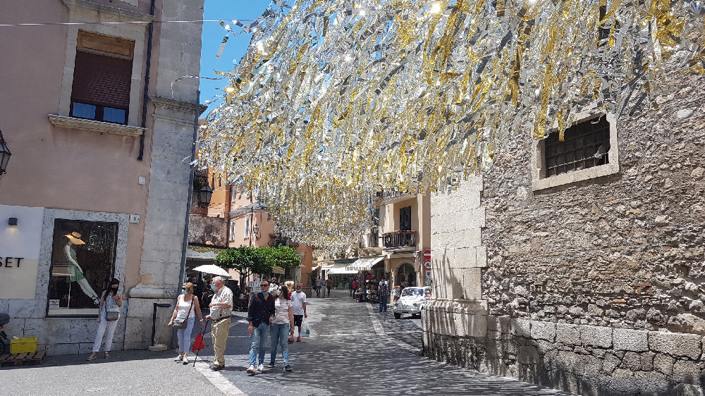 decoration on Corso Umberto of Taormina
