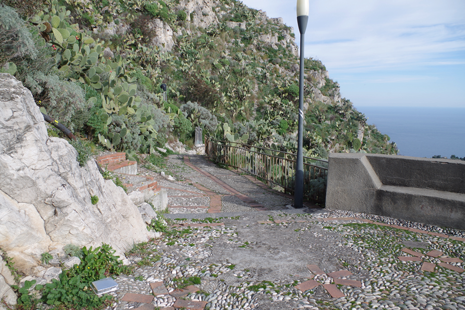 piazzetta madonna rocca above taormina