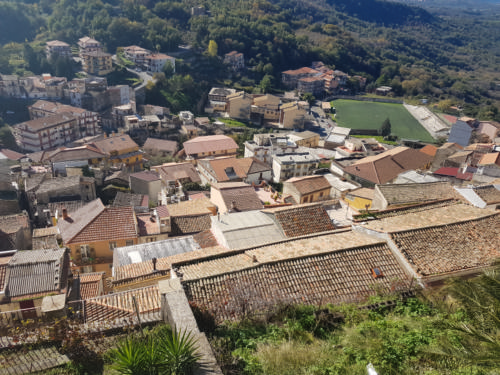 castiglione di sicilia 21 11 2018 veduta paese da alto